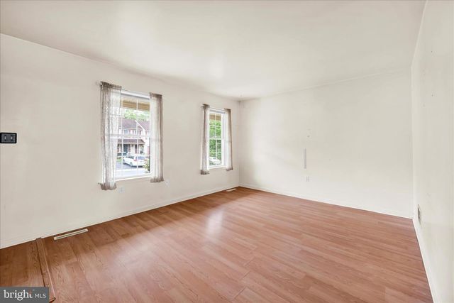 816 ROCKWOOD DR, Elizabethtown, PA 17022