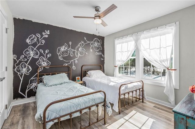 9 Courtesy Drive, Thomasville, NC 27360