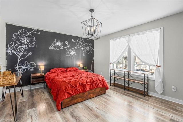 9 Courtesy Drive, Thomasville, NC 27360