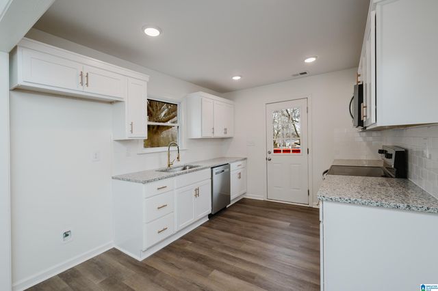 1551 27TH AVENUE N, Hueytown, AL 35023