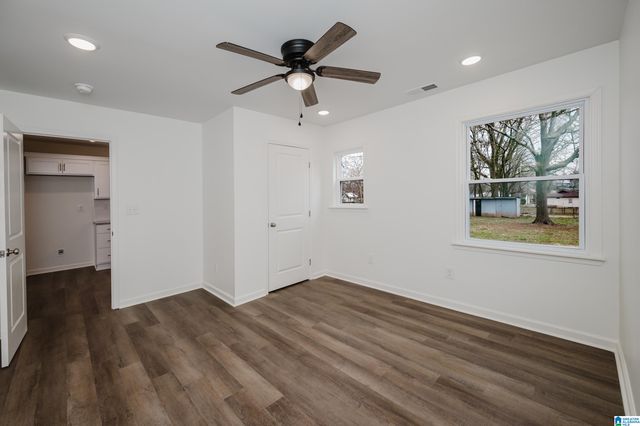 1551 27TH AVENUE N, Hueytown, AL 35023