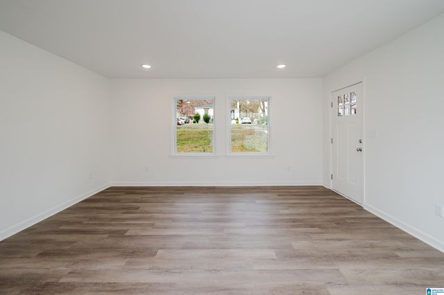 1551 27TH AVENUE N, Hueytown, AL 35023