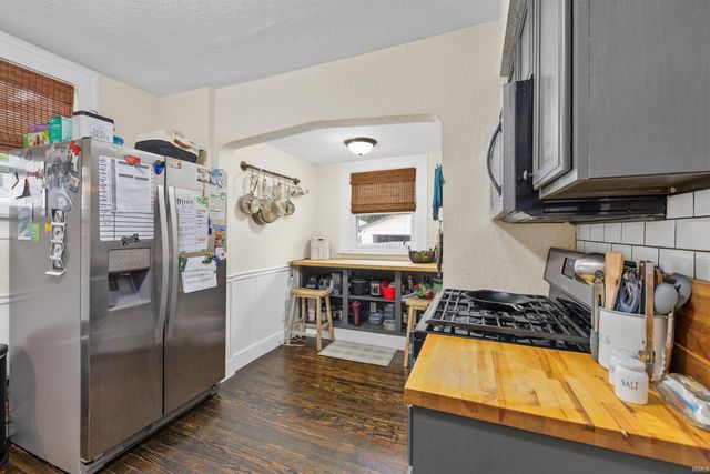 4621 Arlington Avenue, Fort Wayne, IN 46807