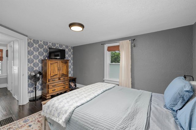 4621 Arlington Avenue, Fort Wayne, IN 46807