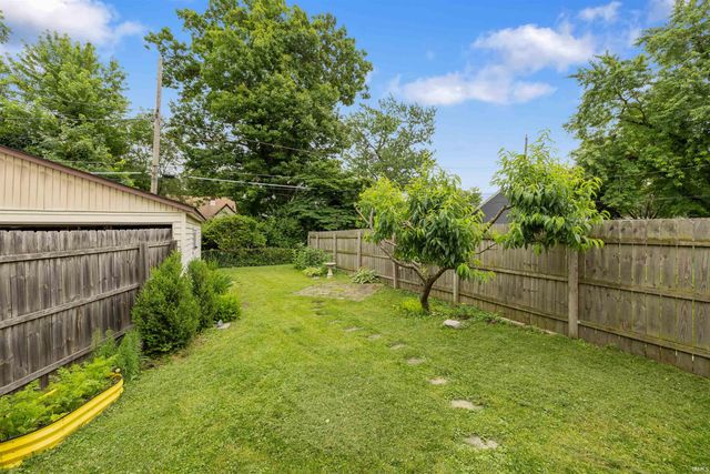 4621 Arlington Avenue, Fort Wayne, IN 46807