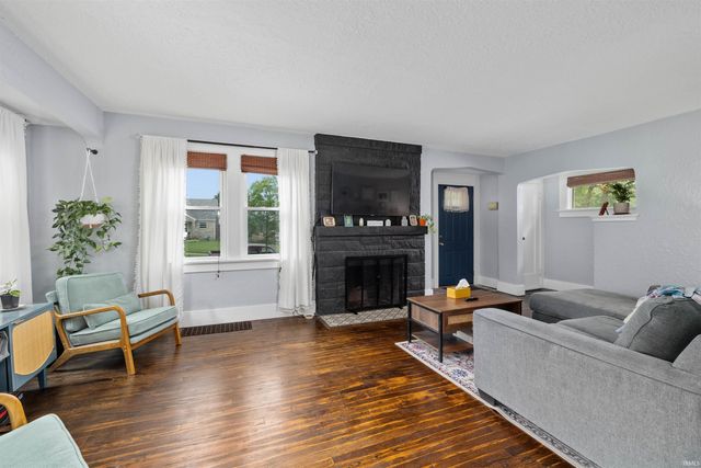 4621 Arlington Avenue, Fort Wayne, IN 46807