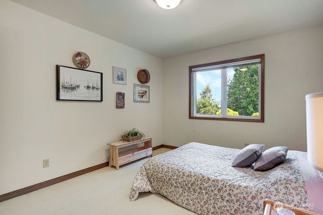 75 Seafarer Lane, Port Ludlow, WA 98365