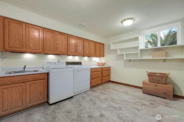 75 Seafarer Lane, Port Ludlow, WA 98365