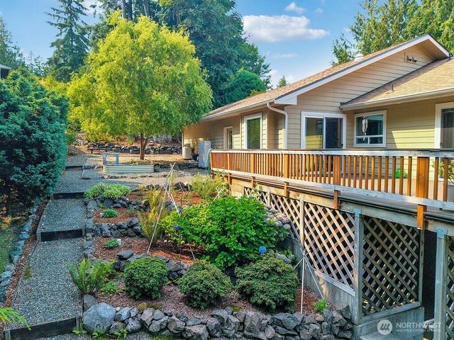 75 Seafarer Lane, Port Ludlow, WA 98365