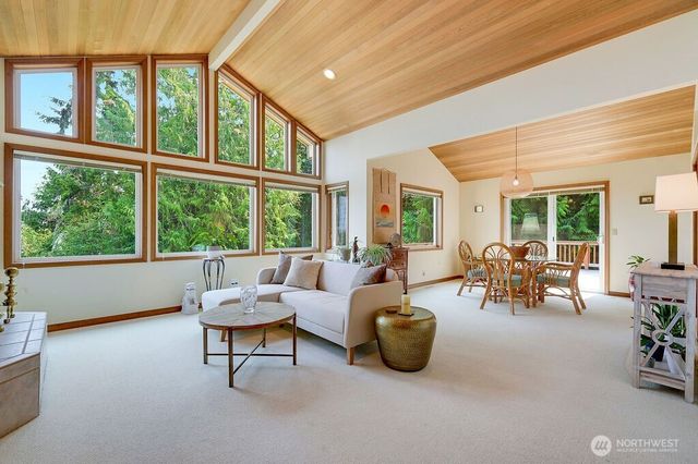 75 Seafarer Lane, Port Ludlow, WA 98365