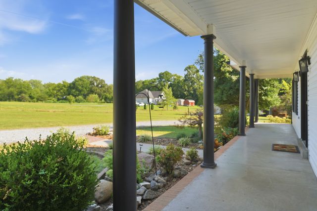 4854 Rock House Rd, Portland, TN 37148