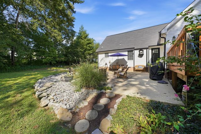 4854 Rock House Rd, Portland, TN 37148