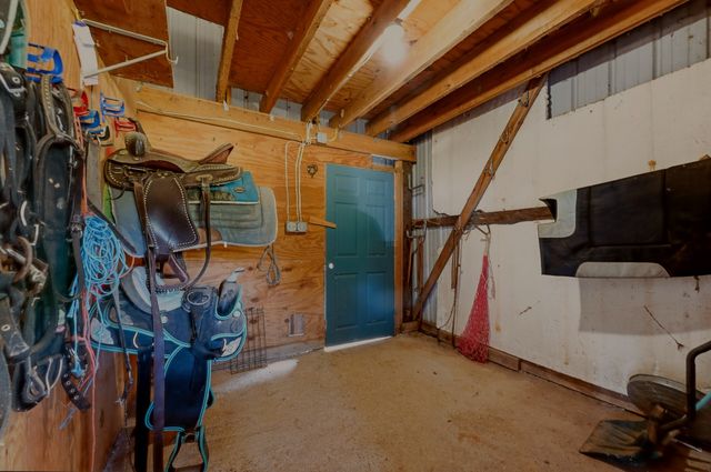 4854 Rock House Rd, Portland, TN 37148