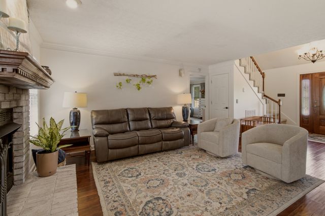 4854 Rock House Rd, Portland, TN 37148