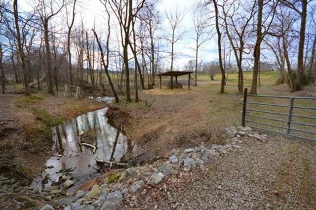 4854 Rock House Rd, Portland, TN 37148