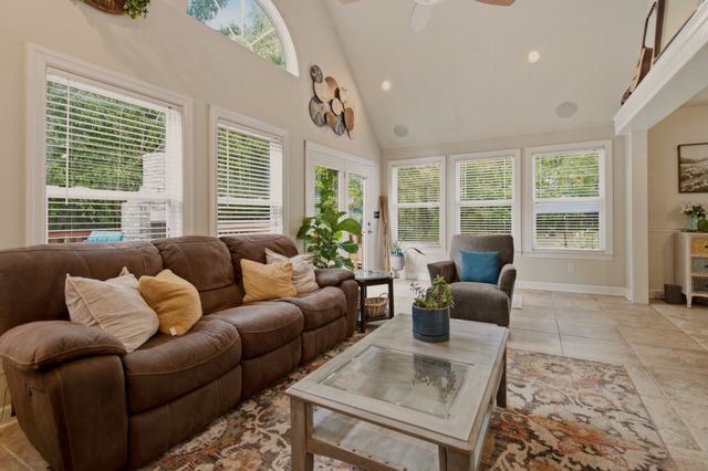 4854 Rock House Rd, Portland, TN 37148