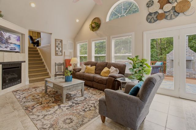 4854 Rock House Rd, Portland, TN 37148