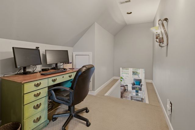 4854 Rock House Rd, Portland, TN 37148