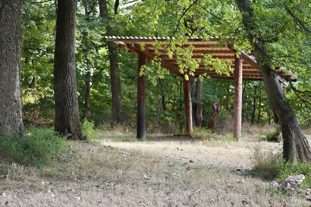4854 Rock House Rd, Portland, TN 37148