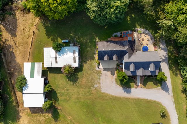 4854 Rock House Rd, Portland, TN 37148