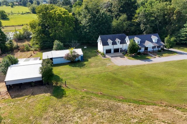 4854 Rock House Rd, Portland, TN 37148