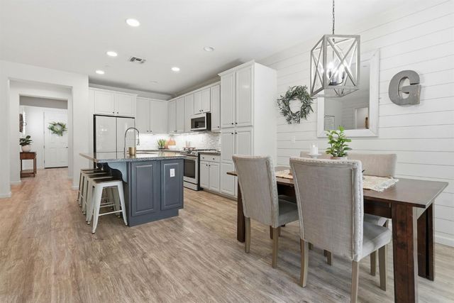 128 Dowd Ct, Folsom, CA 95630