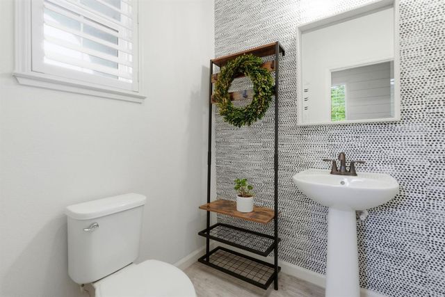 128 Dowd Ct, Folsom, CA 95630