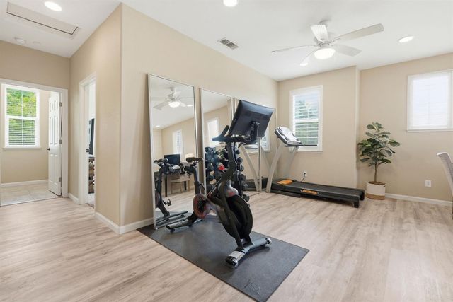 128 Dowd Ct, Folsom, CA 95630