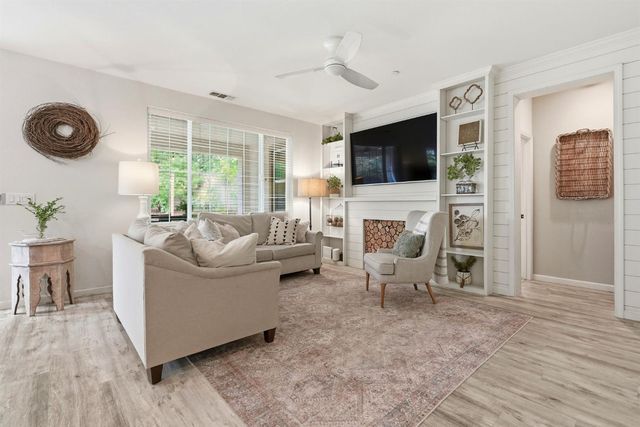 128 Dowd Ct, Folsom, CA 95630