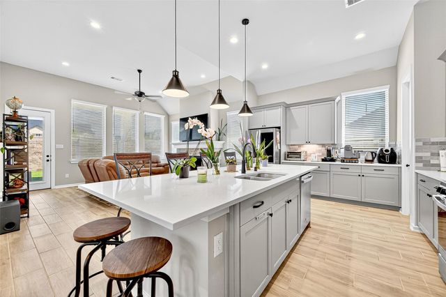 6034 Painted Plains Drive, Fulshear, TX 77441