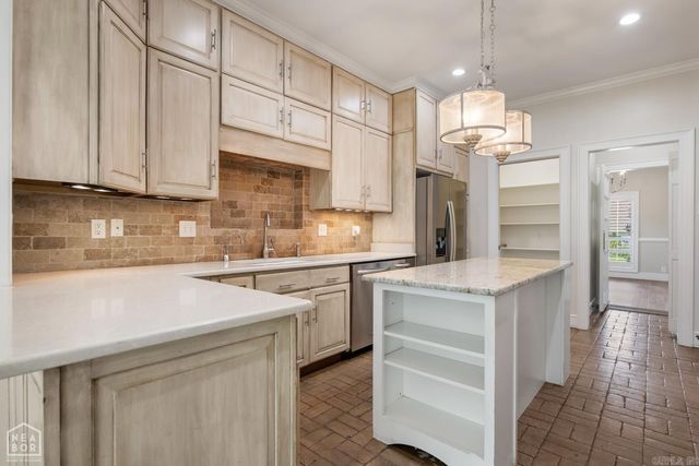 1005 Fairway Drive, Jonesboro, AR 72401