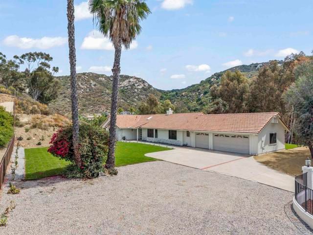 25945 Forest Drive, Escondido, CA 92026
