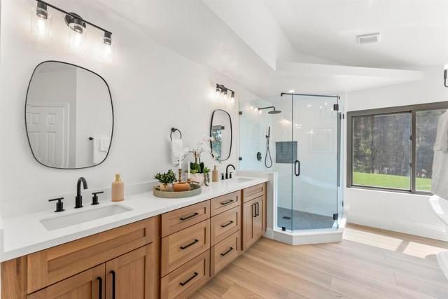 25945 Forest Drive, Escondido, CA 92026