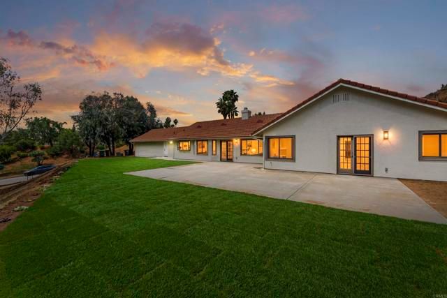 25945 Forest Drive, Escondido, CA 92026