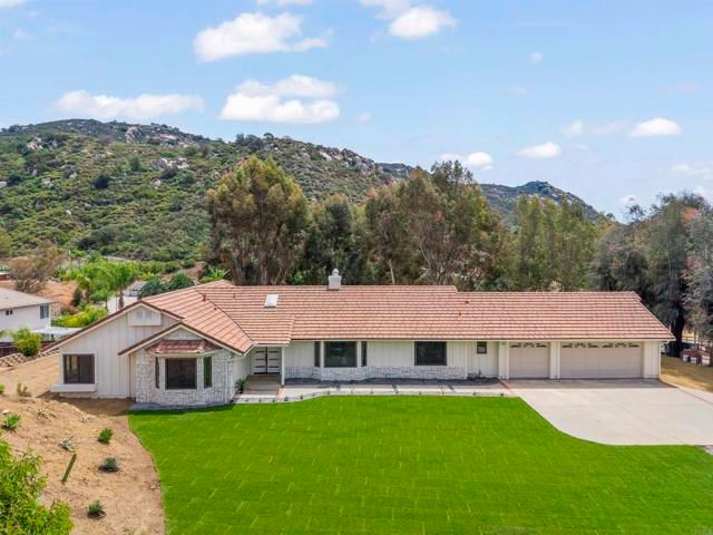 25945 Forest Drive, Escondido, CA 92026