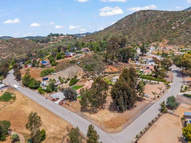 25945 Forest Drive, Escondido, CA 92026