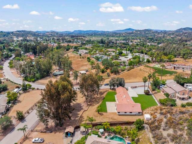 25945 Forest Drive, Escondido, CA 92026