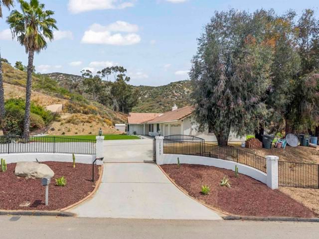 25945 Forest Drive, Escondido, CA 92026
