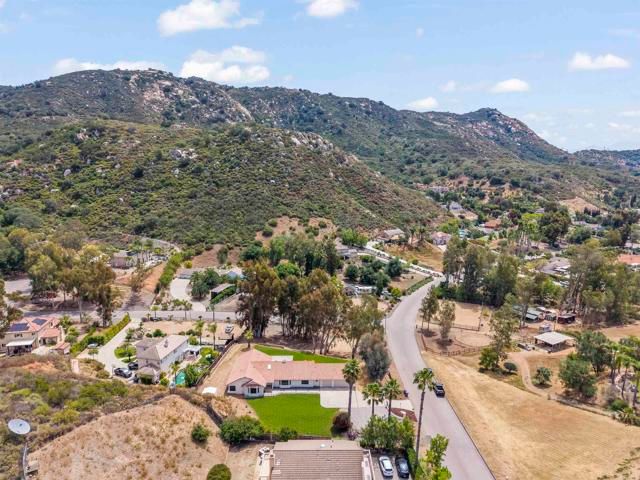 25945 Forest Drive, Escondido, CA 92026
