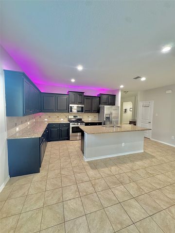 204 Red Fox Lane, Denton, TX 76210