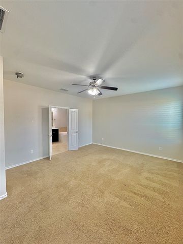 204 Red Fox Lane, Denton, TX 76210