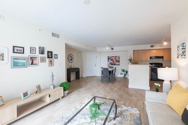 13901 SW 122nd Avenue 7-201, Miami, FL 33186