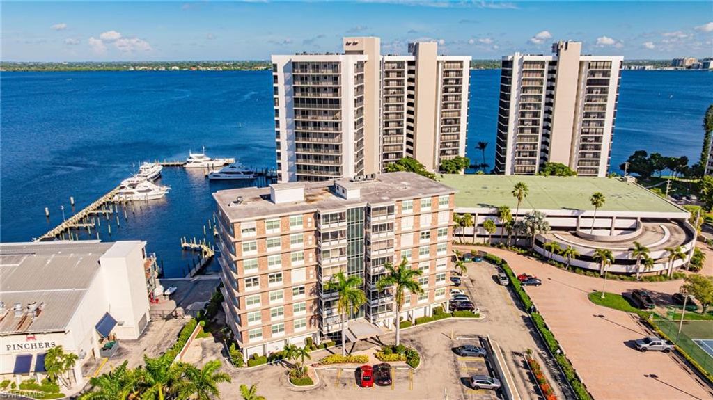 2350 W 1st ST 205, FORT MYERS, FL 33901 — exterior