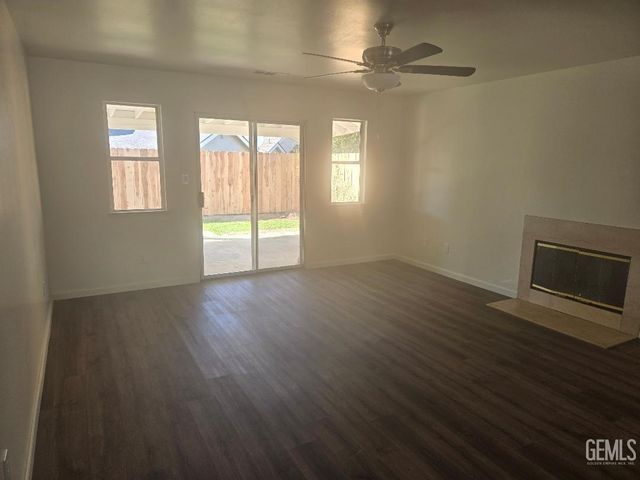 1741 Vassar, Delano, CA 93215