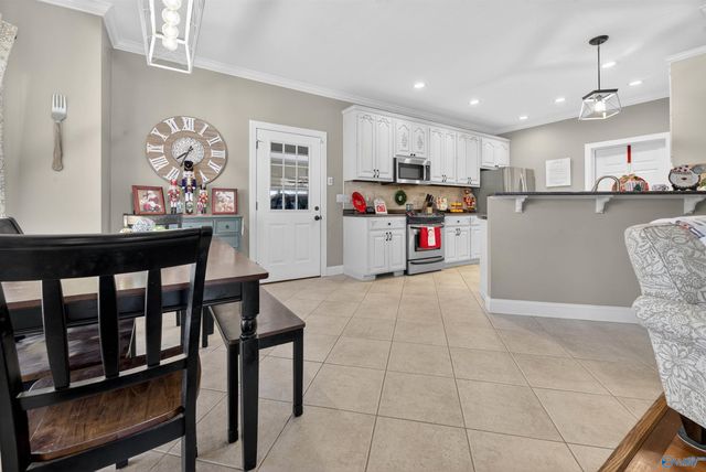 235 Audrey Lane, Gadsden, AL 35901