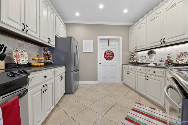 235 Audrey Lane, Gadsden, AL 35901