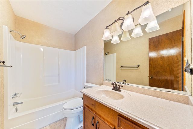 664 CR 81A, Bishop, TX 78343