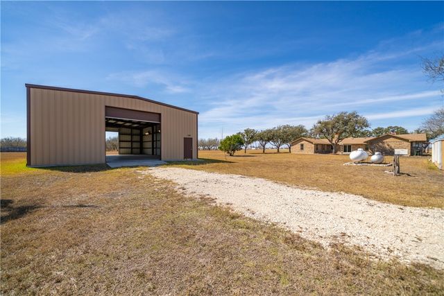 664 CR 81A, Bishop, TX 78343