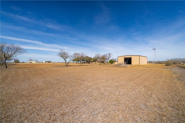 664 CR 81A, Bishop, TX 78343