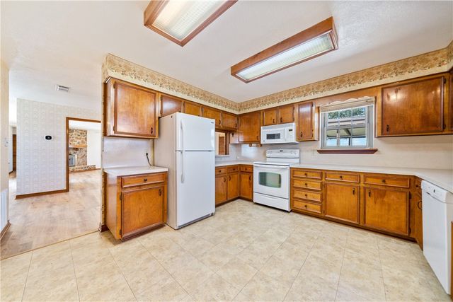 664 CR 81A, Bishop, TX 78343